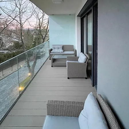 Platan Garden Apartman *